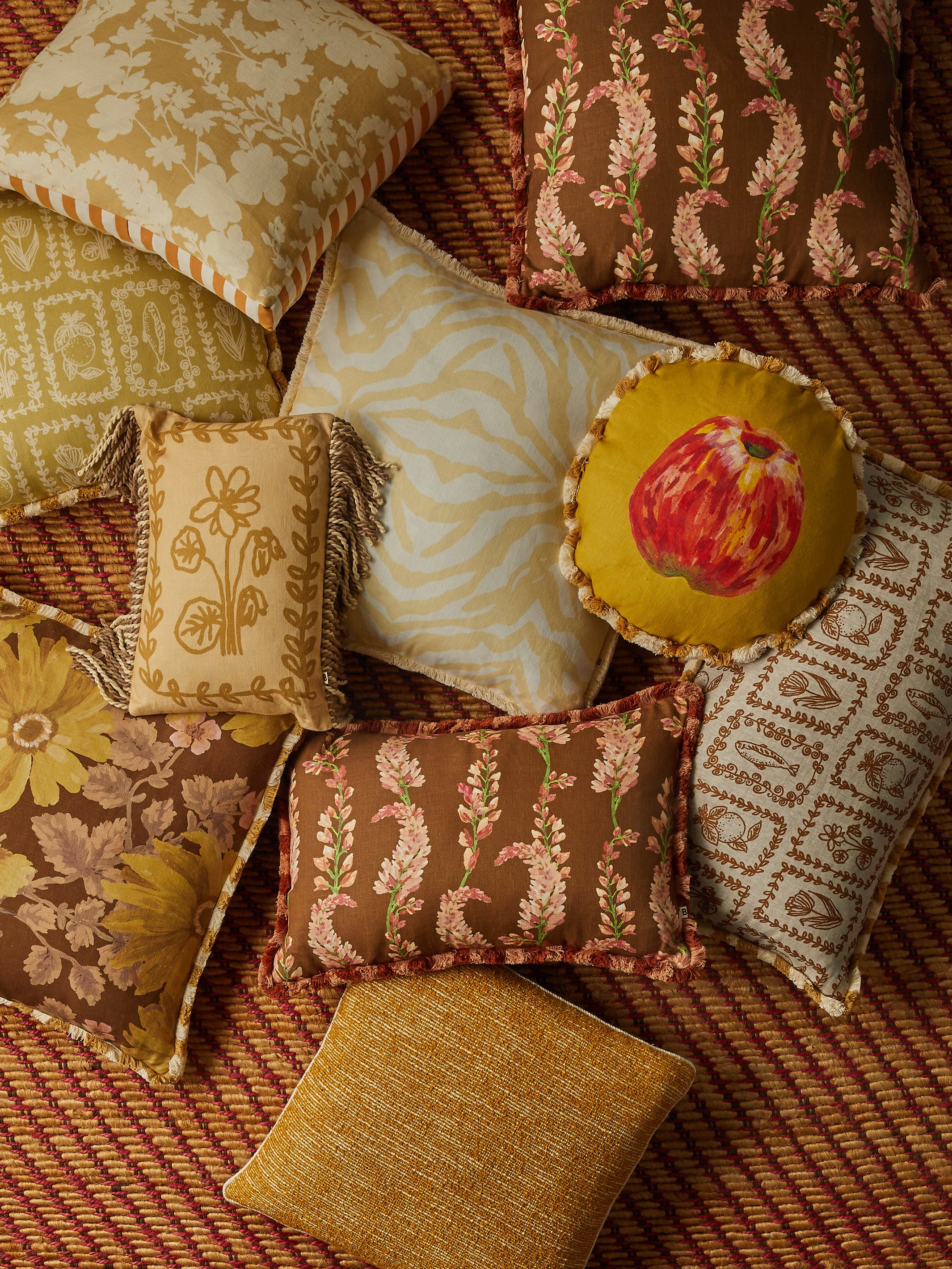 Petal Wheat Linen Cushion