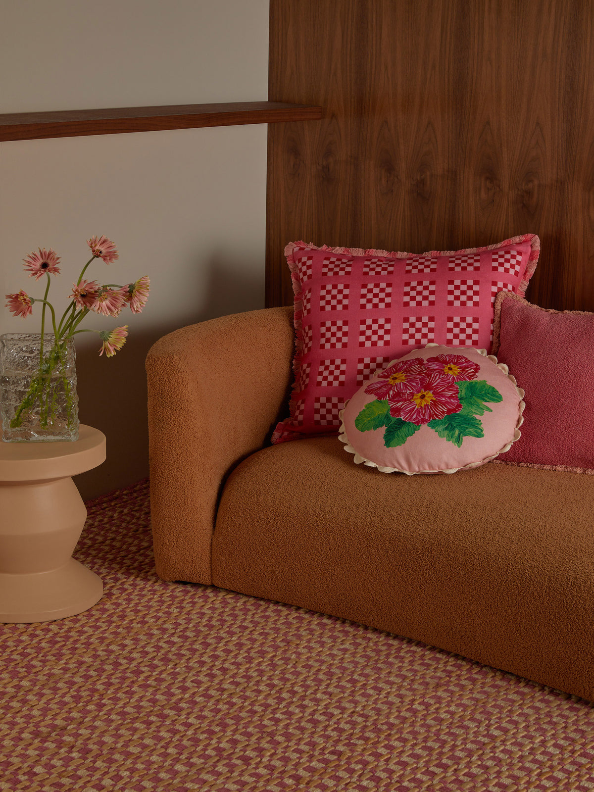 Grain Coral Cushion