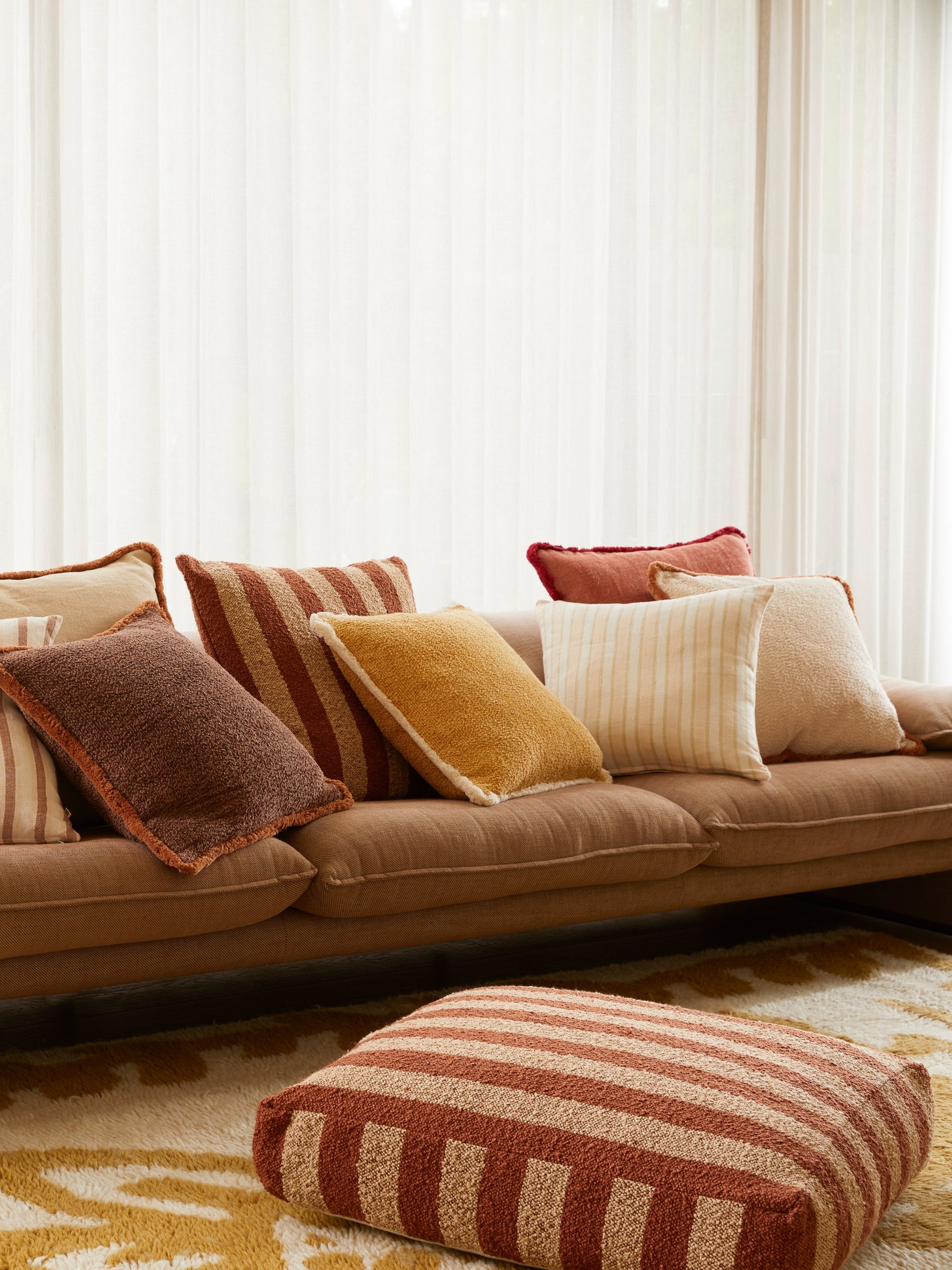 Levan Red Cushion