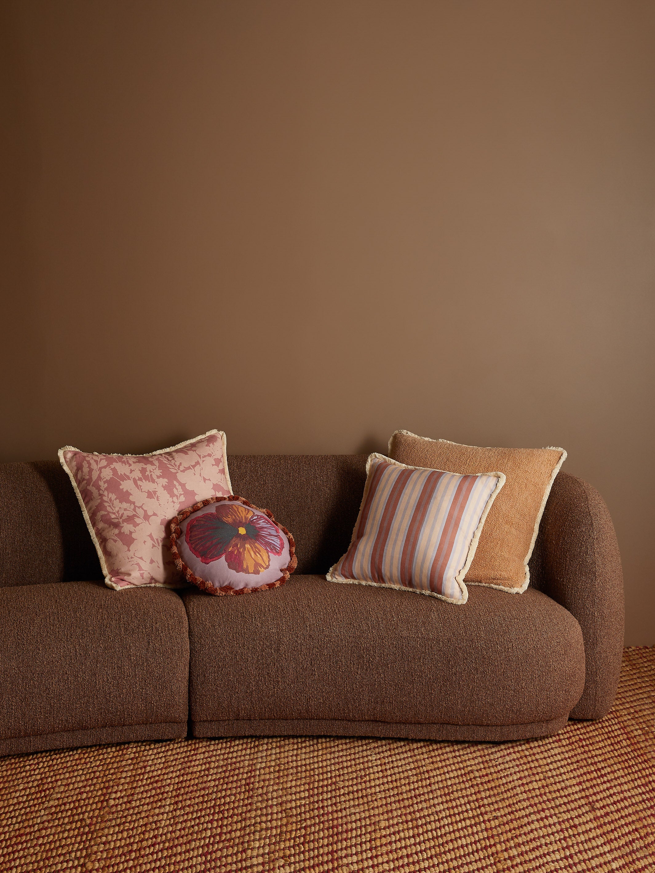 Grain Buff Cushion