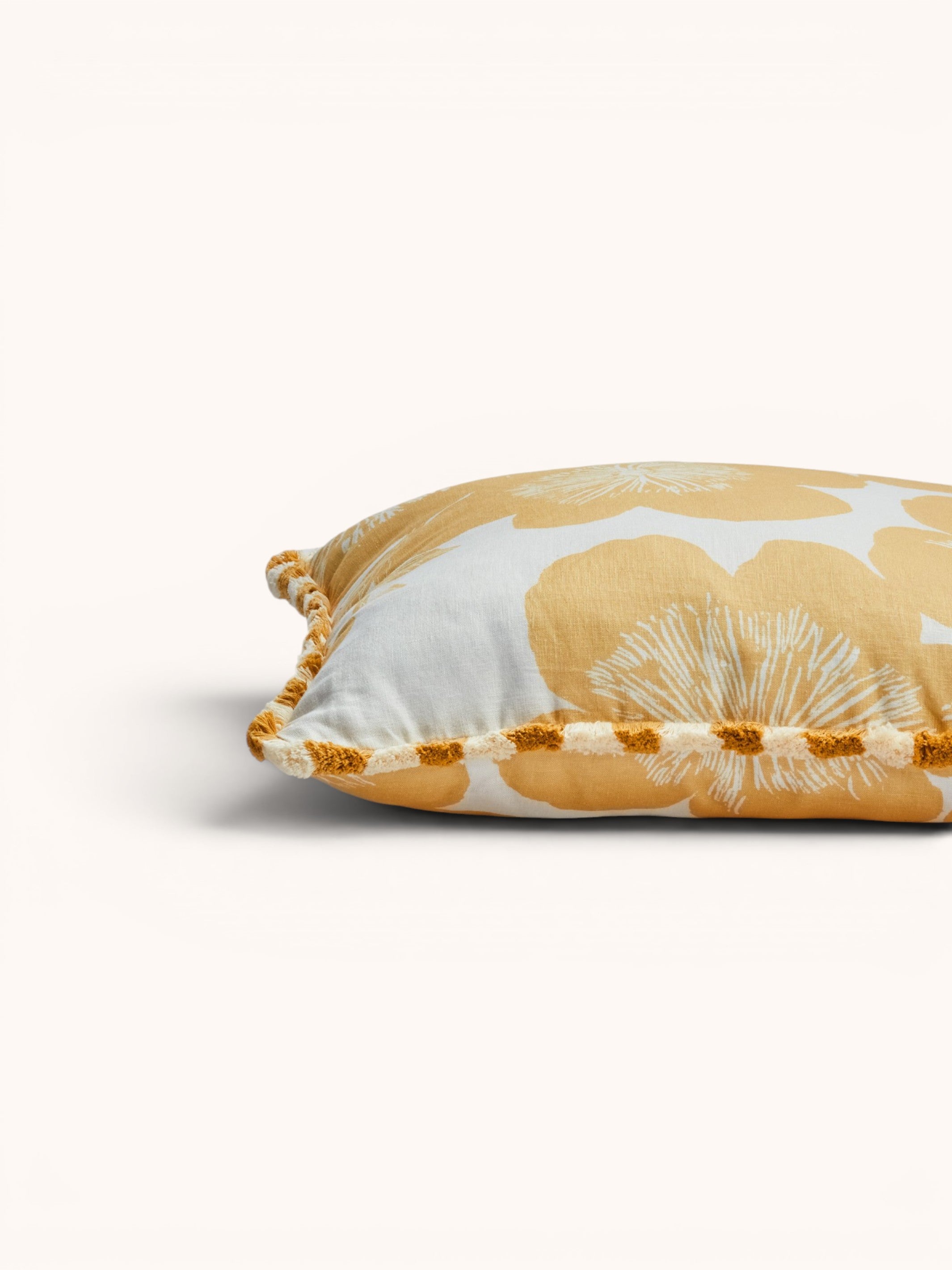 Jardin Wheat Linen Cushion - Almost Perfect