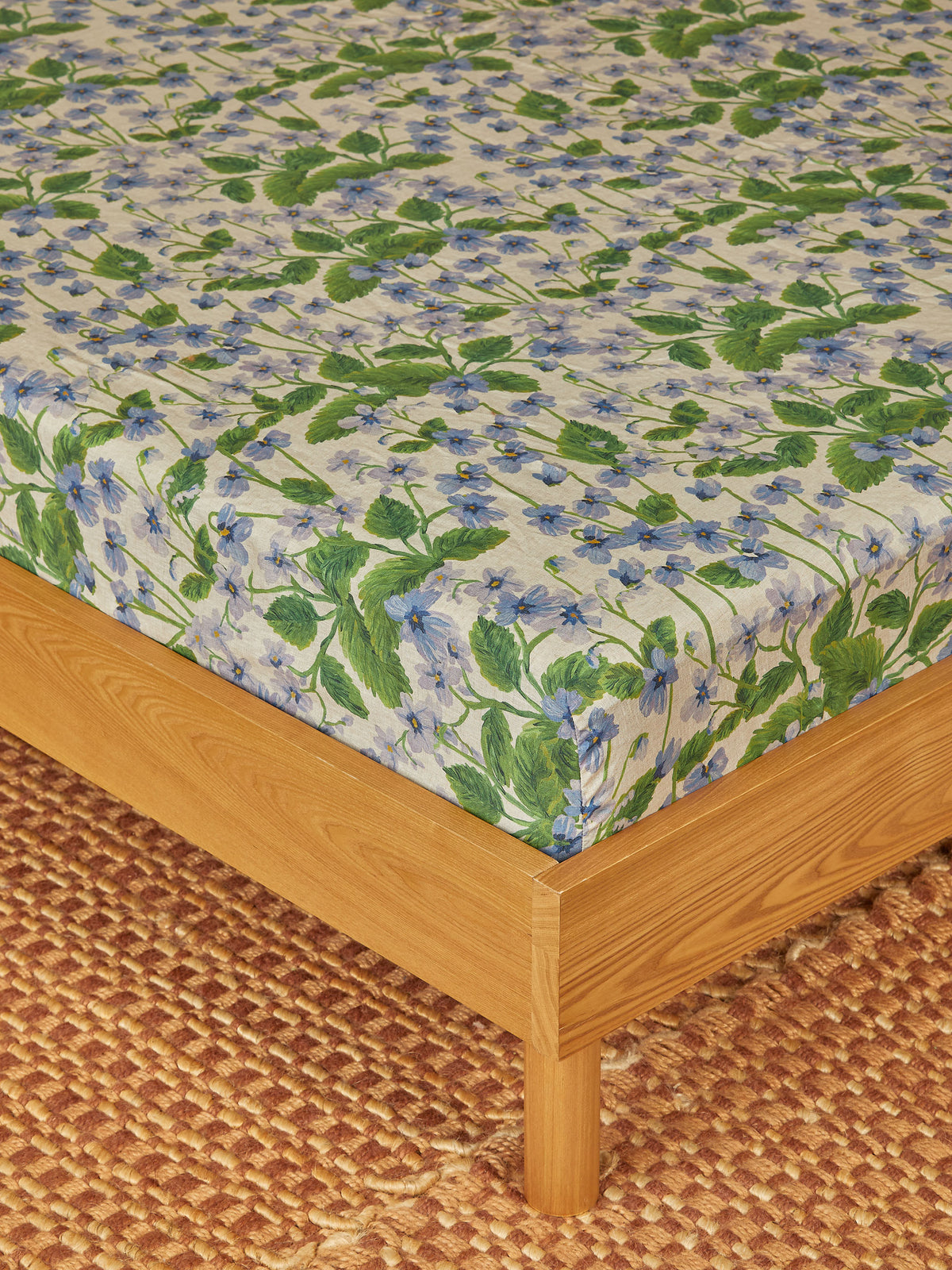 Lilas Blue Linen Fitted Sheet