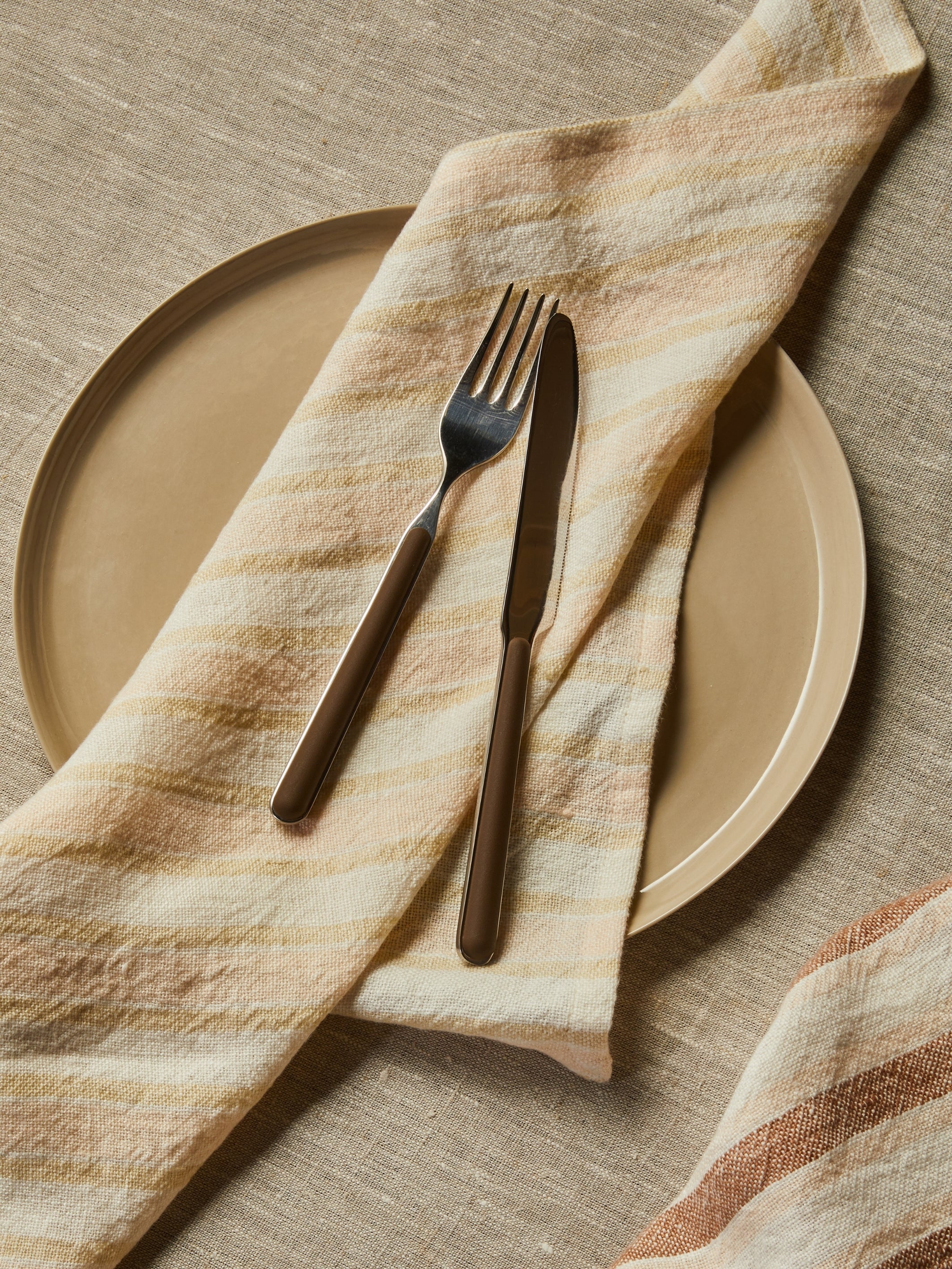 Fantasia Cutlery Set: Tobacco