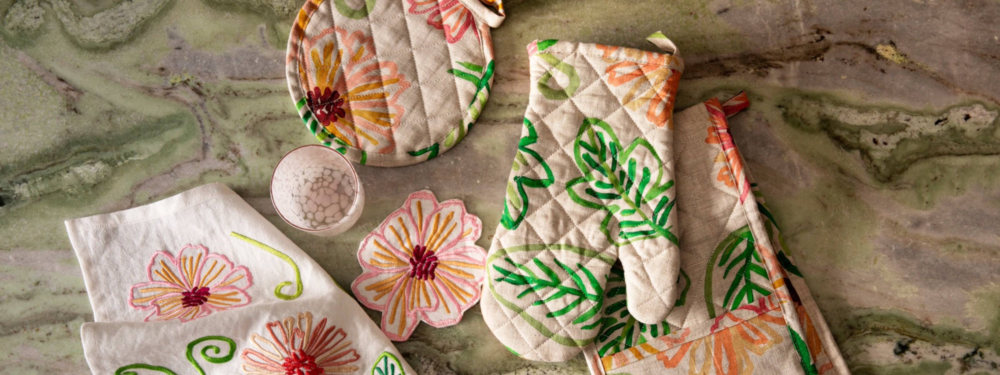 Kitchenware Products | Linen Napkins | Oven Mitts