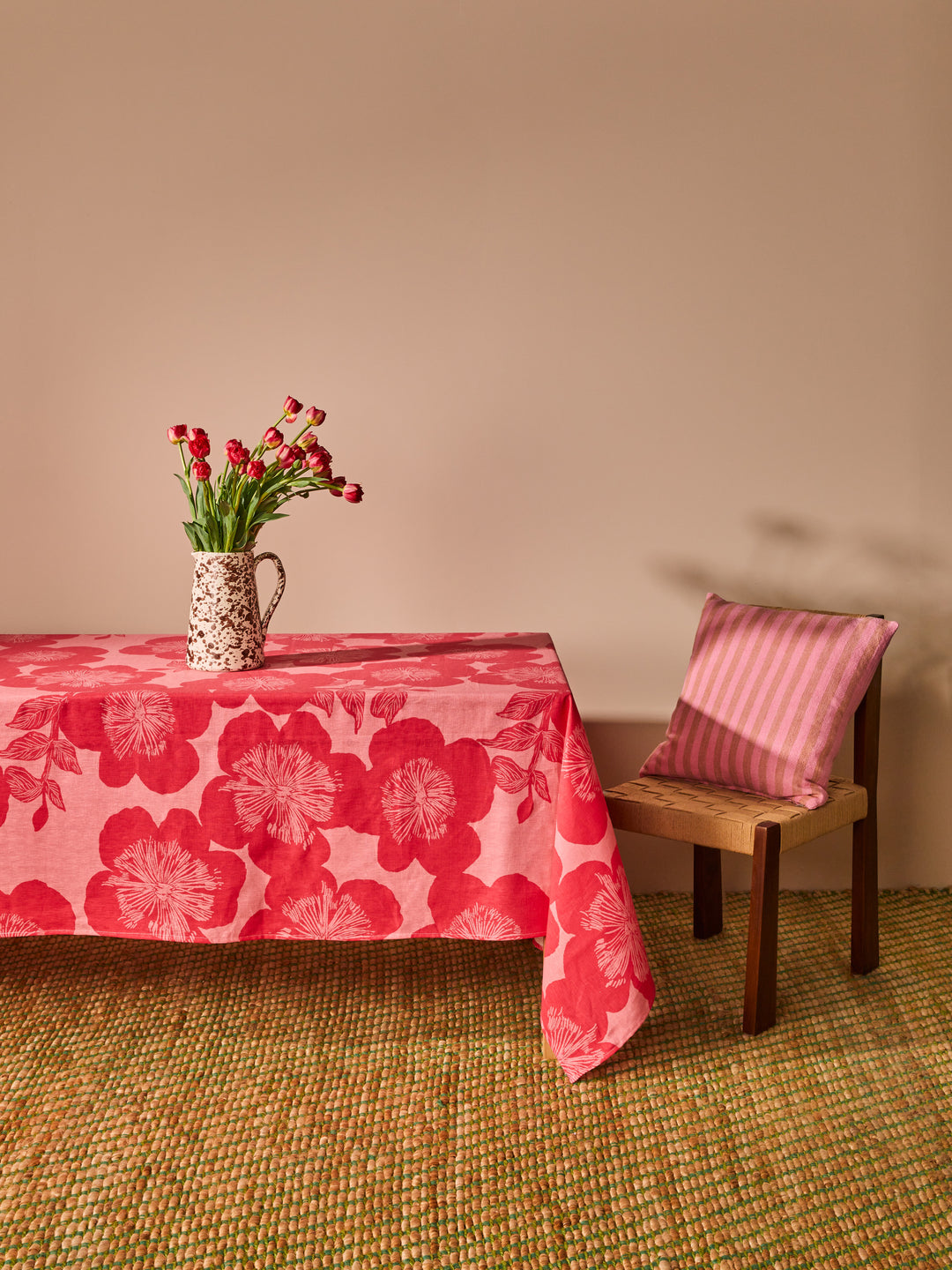 Jardin Pink Linen Tablecloth