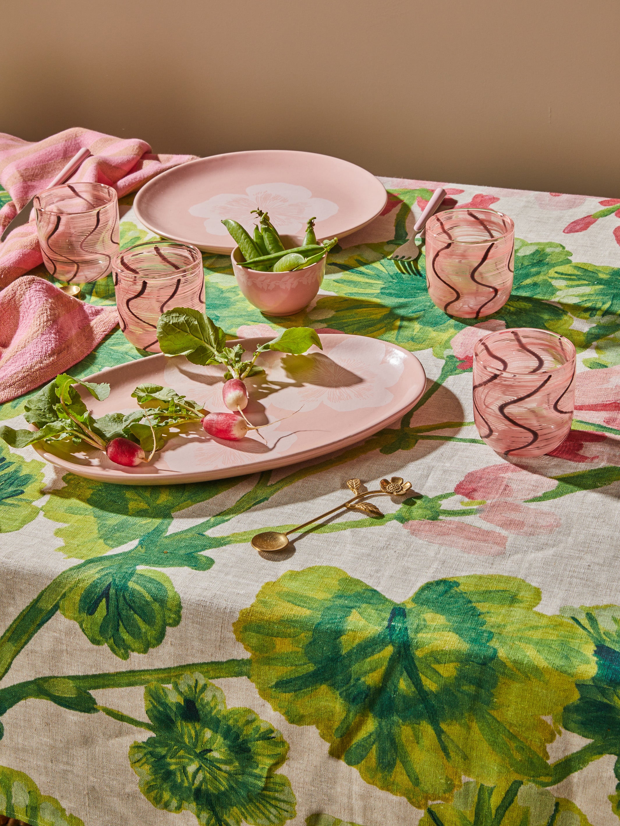 Geranium Multi Linen Tablecloth