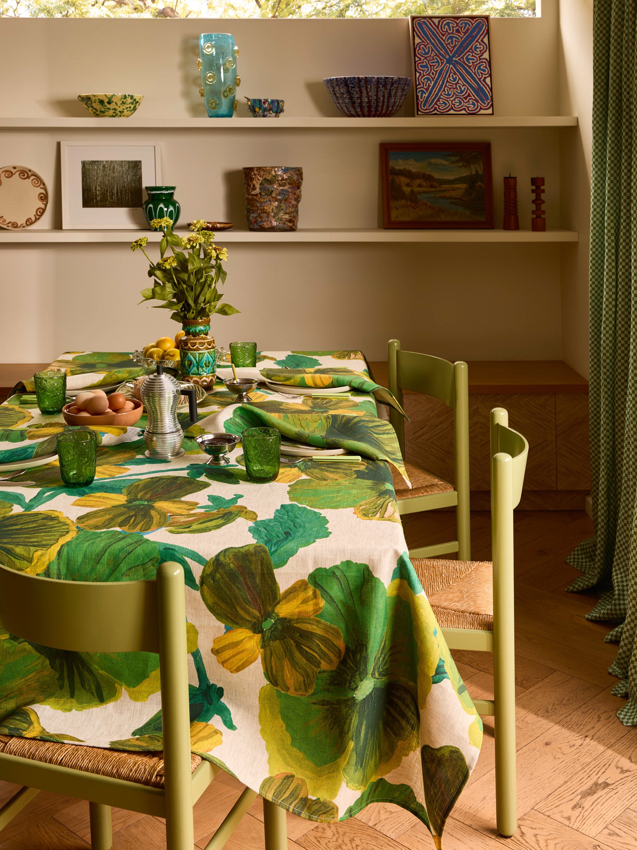 Wild Pansy Verde Linen Tablecloth - Almost Perfect