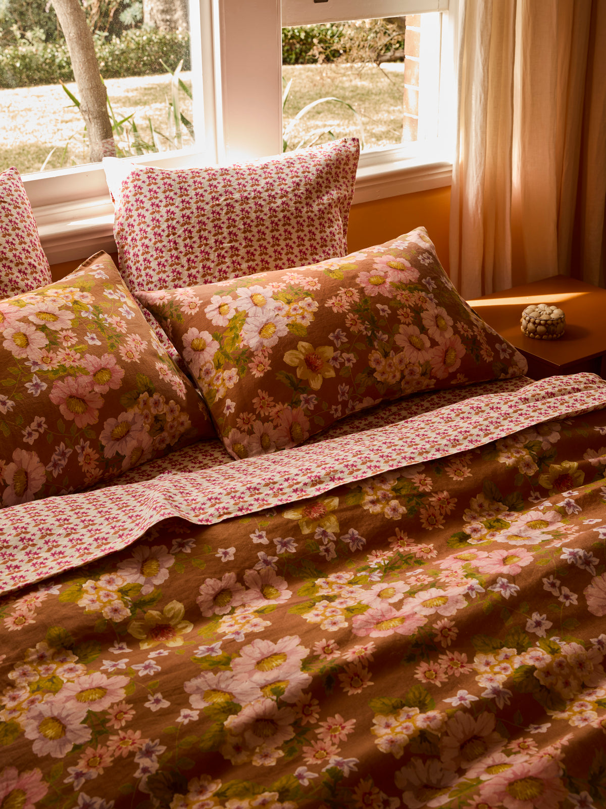 Petit Madeline Pink Linen Fitted Sheet