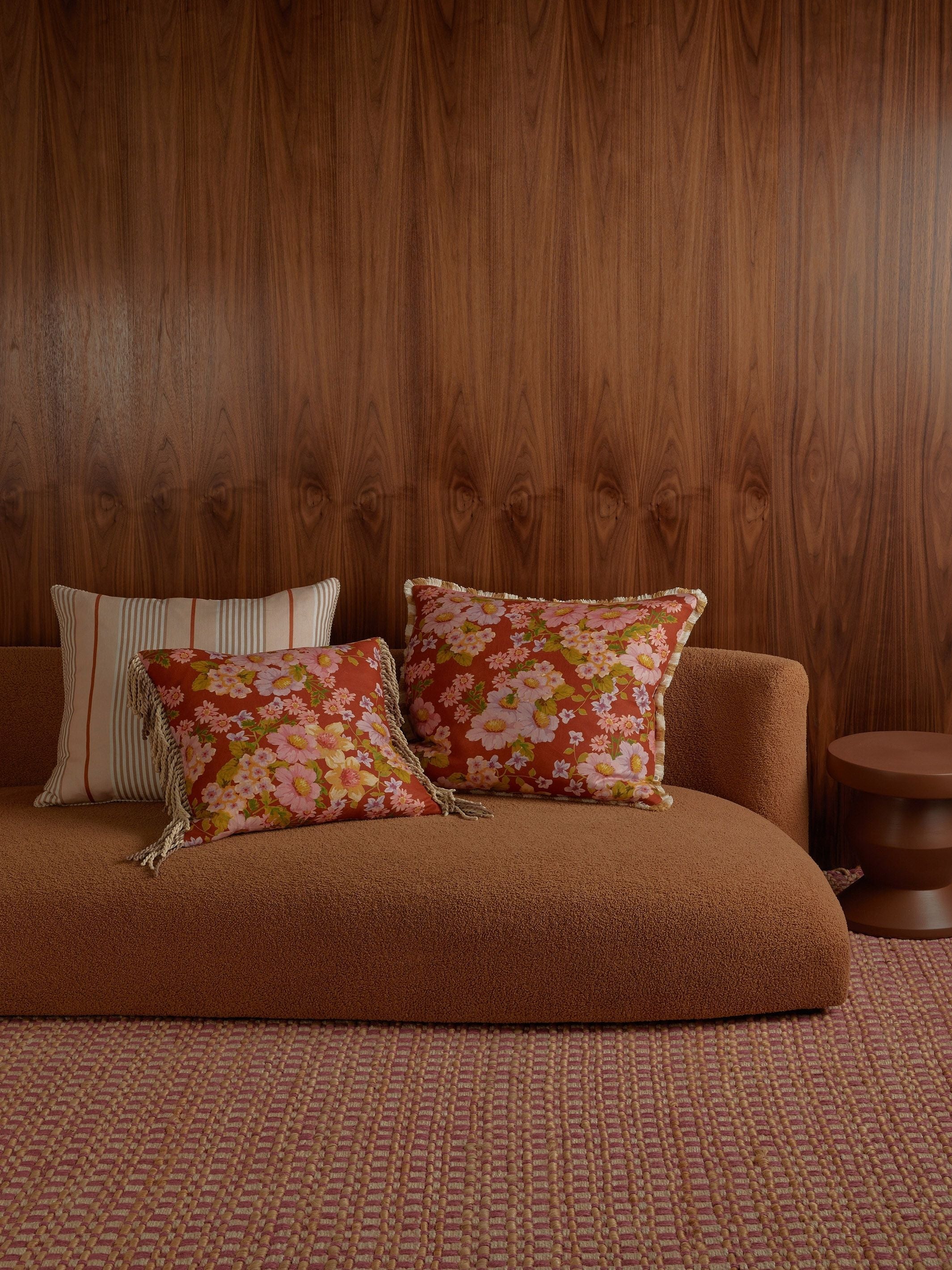 The Buttercup Rust Curation