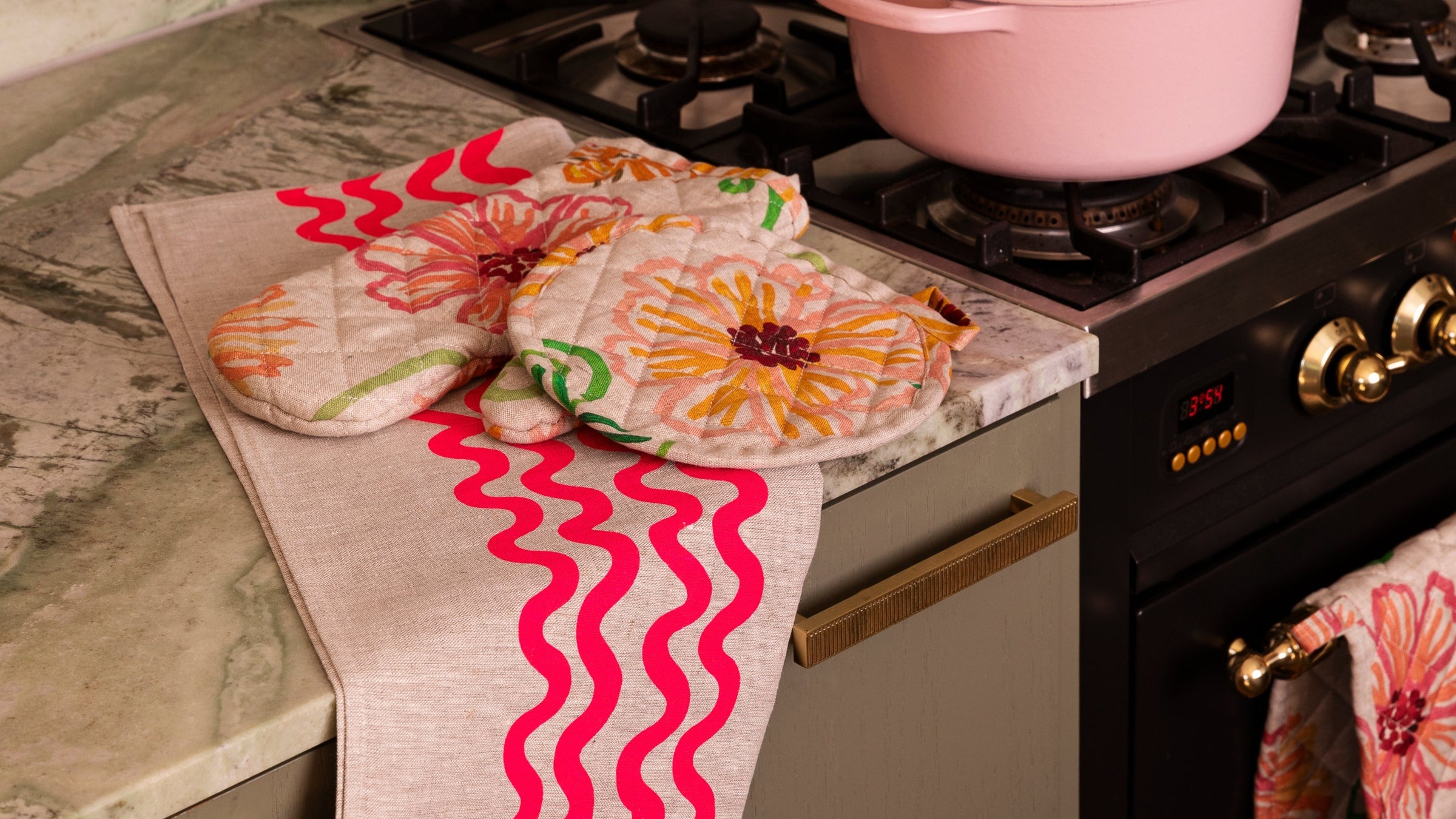 Kitchen | Oven Mitts, Pot Holders, Aprons, Tea Towels & More | Bonnie and Neil