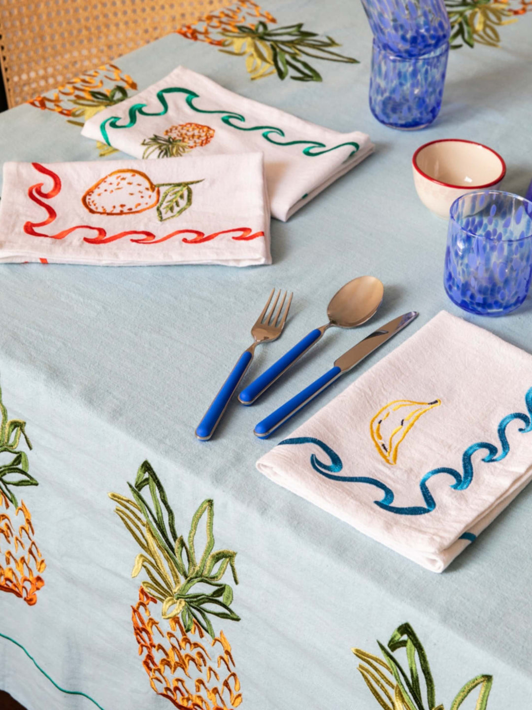 Fantasia Cutlery Set: Electric Blue