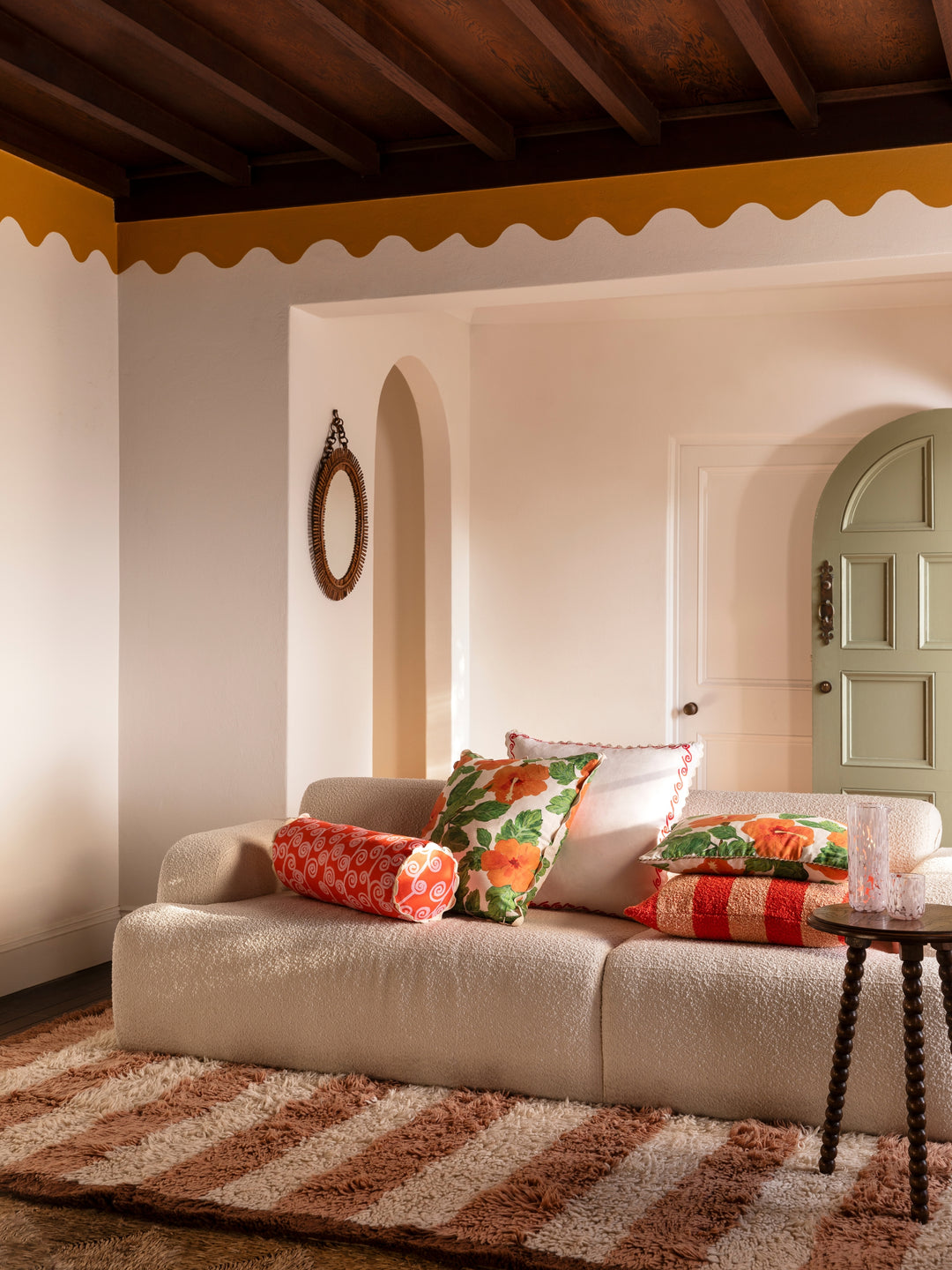 Hibiscus Coral Cushion