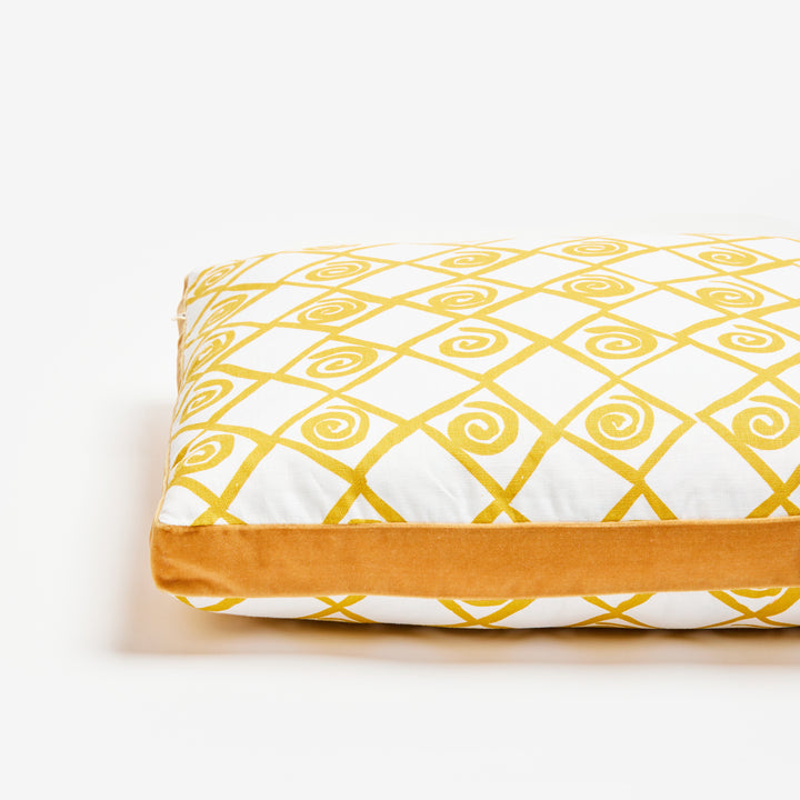 Beeline Golden Cushion