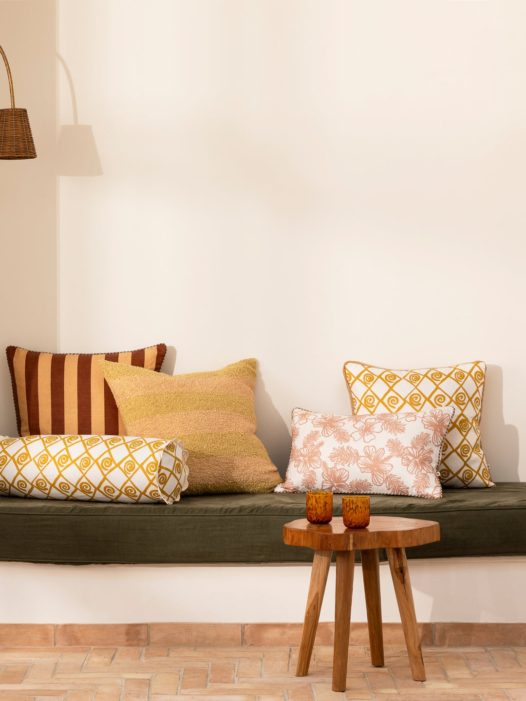 Beeline Golden Cushion