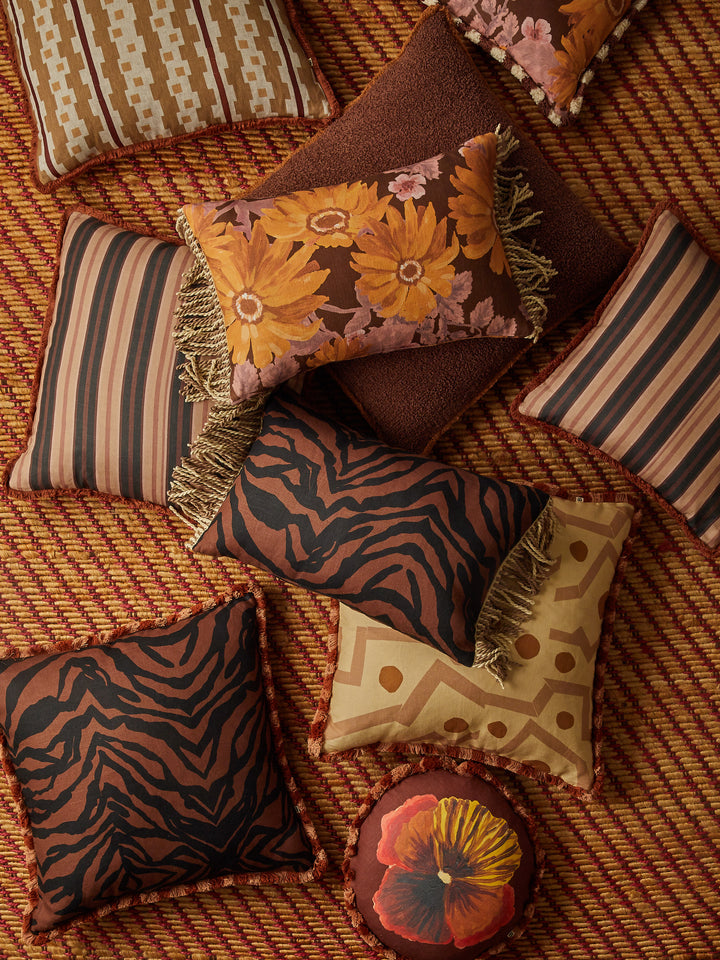 Wild Pansy Chocolate Linen Round Cushion