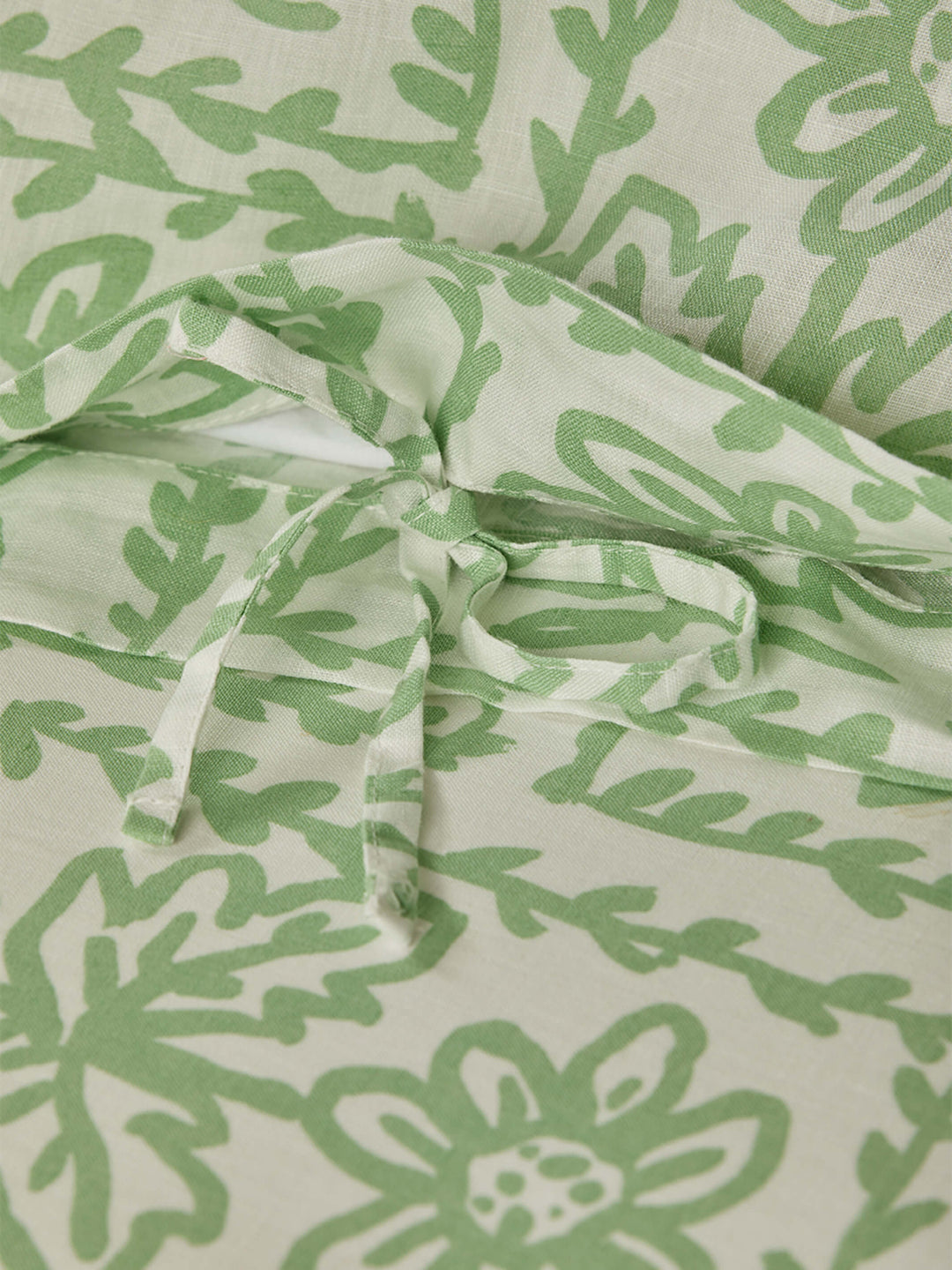 Daisy Sage Linen Quilt Cover