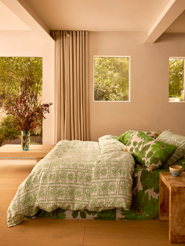 Daisy Sage Linen Quilt Cover