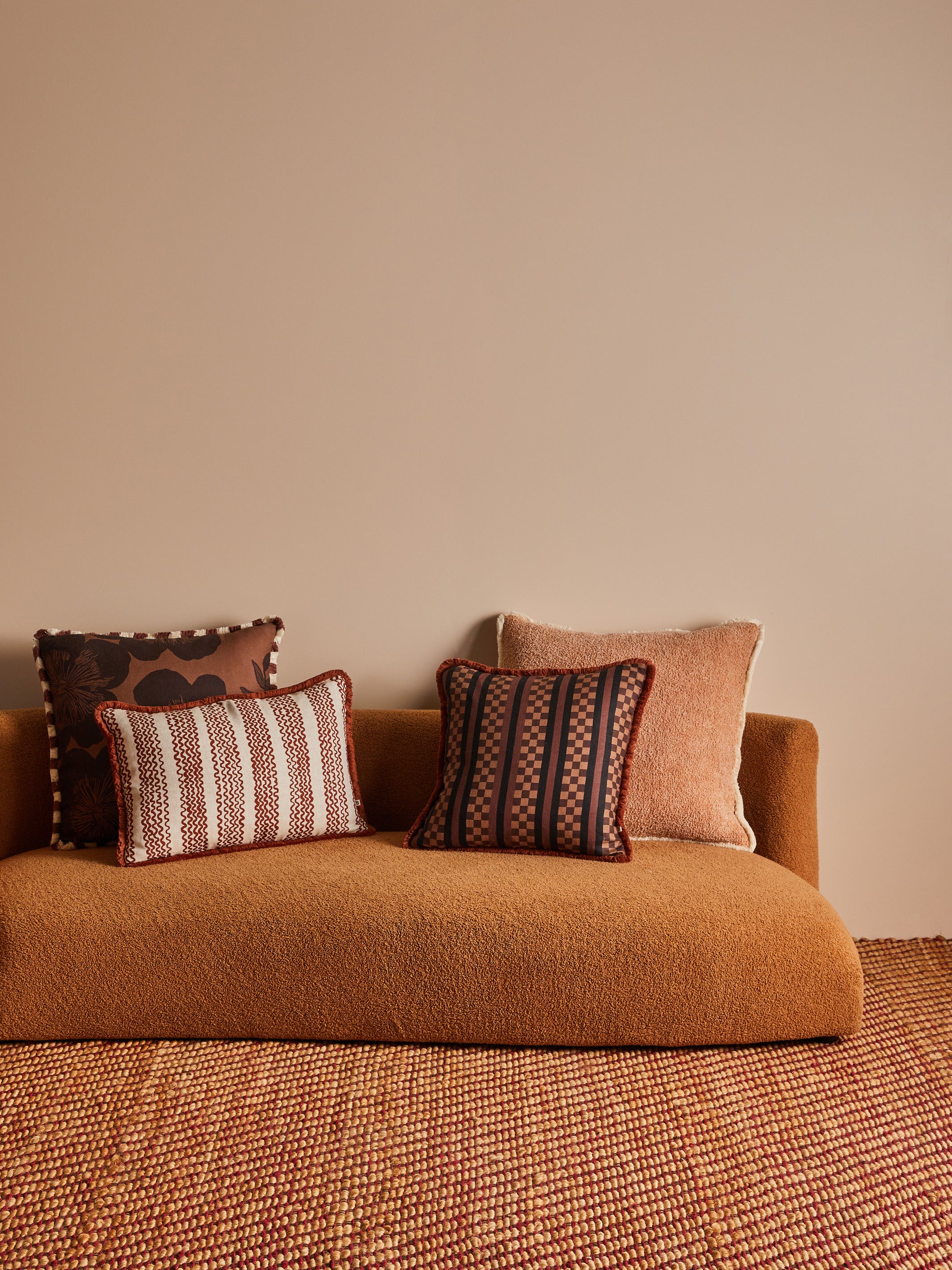 Grain Buff Cushion