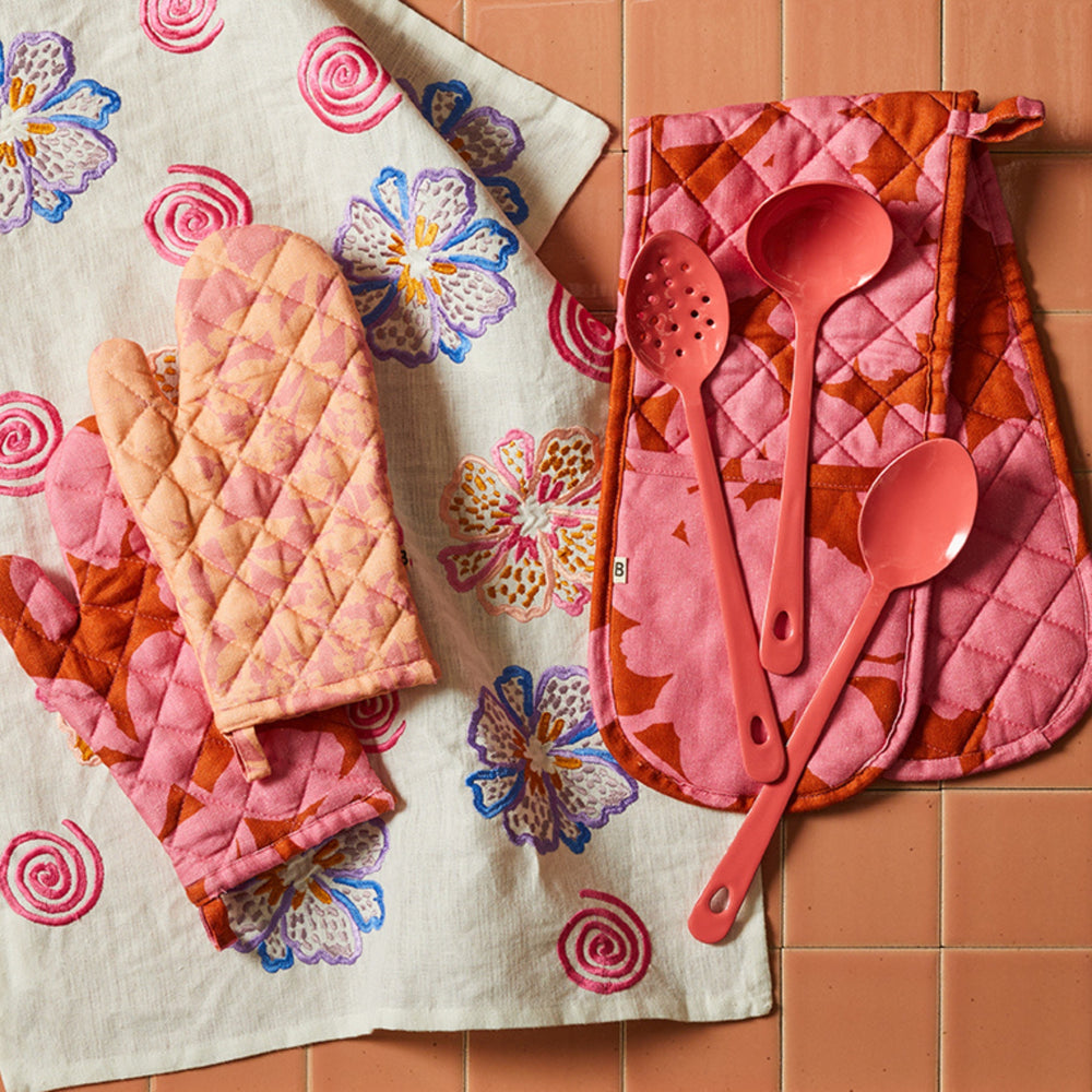 Enamel Kitchen Utensil Set | Bright Pink | Slotted Spoon, Spoon & Ladle