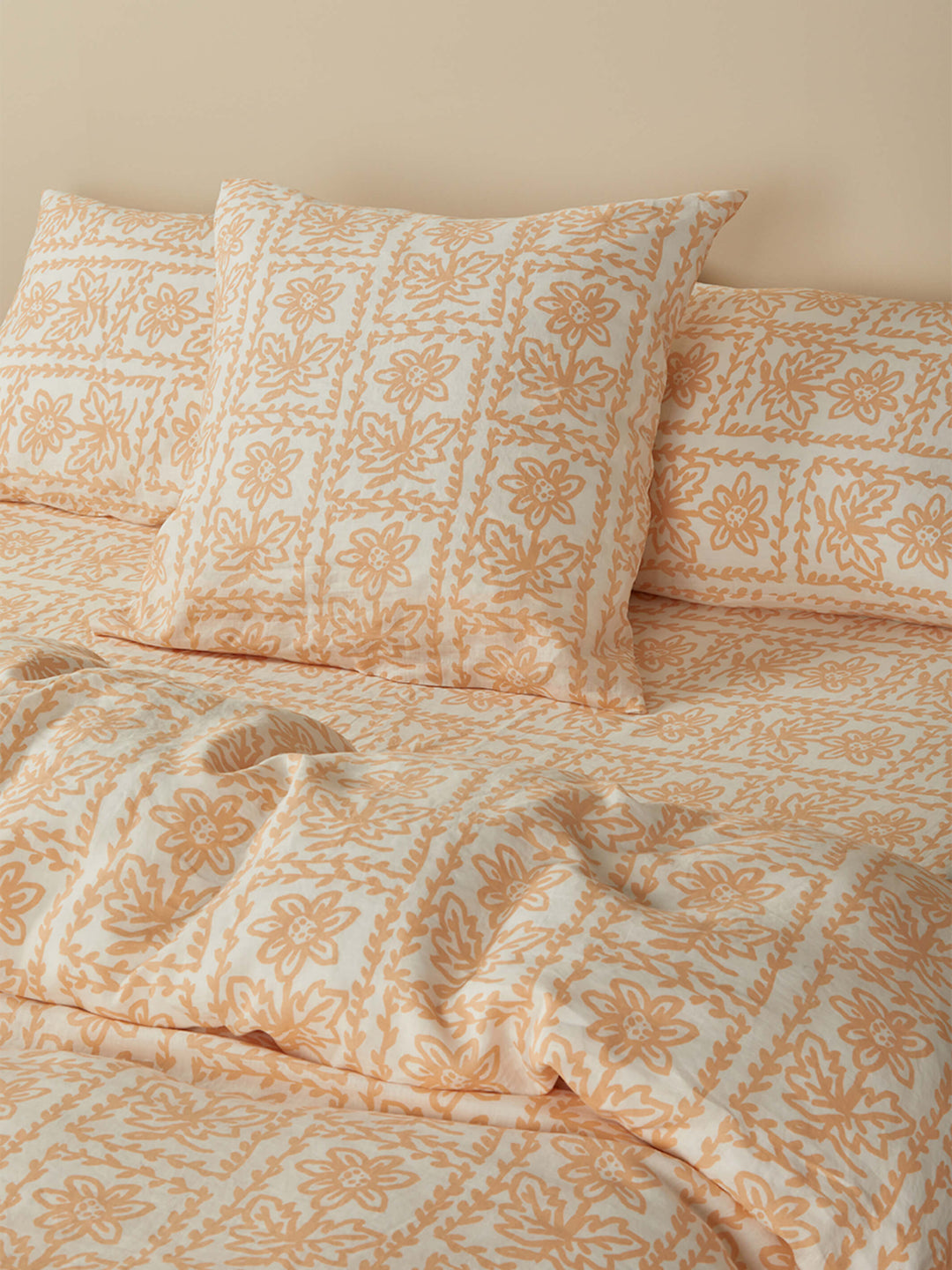 Daisy Buff Linen European Pillowcases