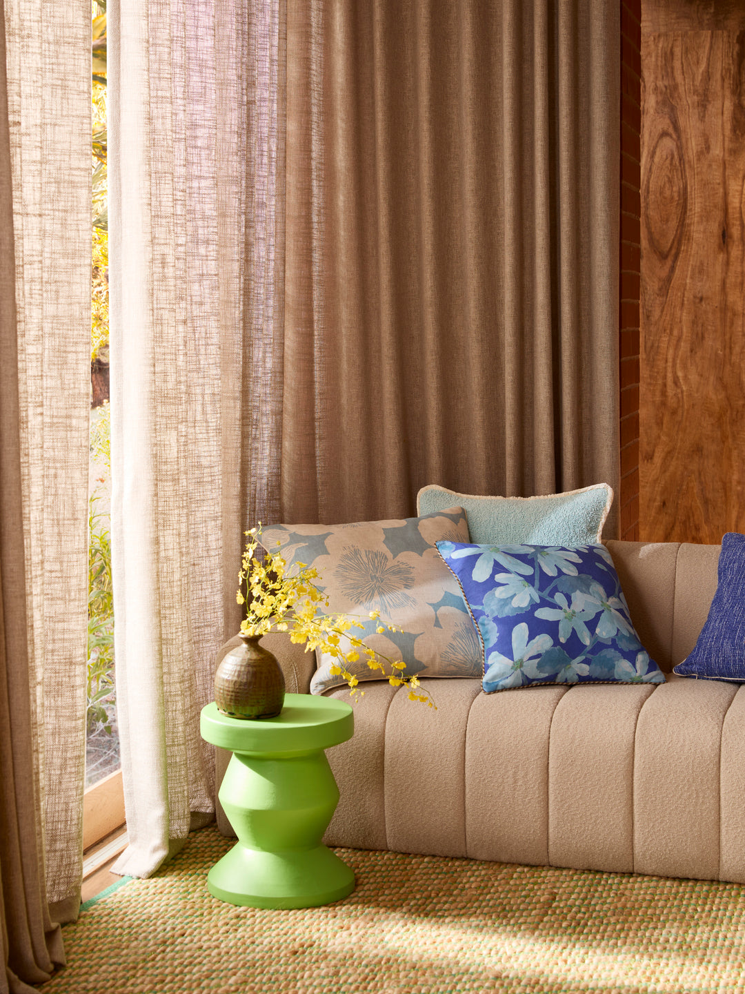 Jardin Dove Linen Cushion
