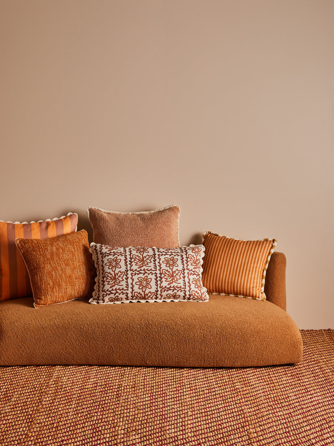 Daisy Hazelnut Linen Cushion