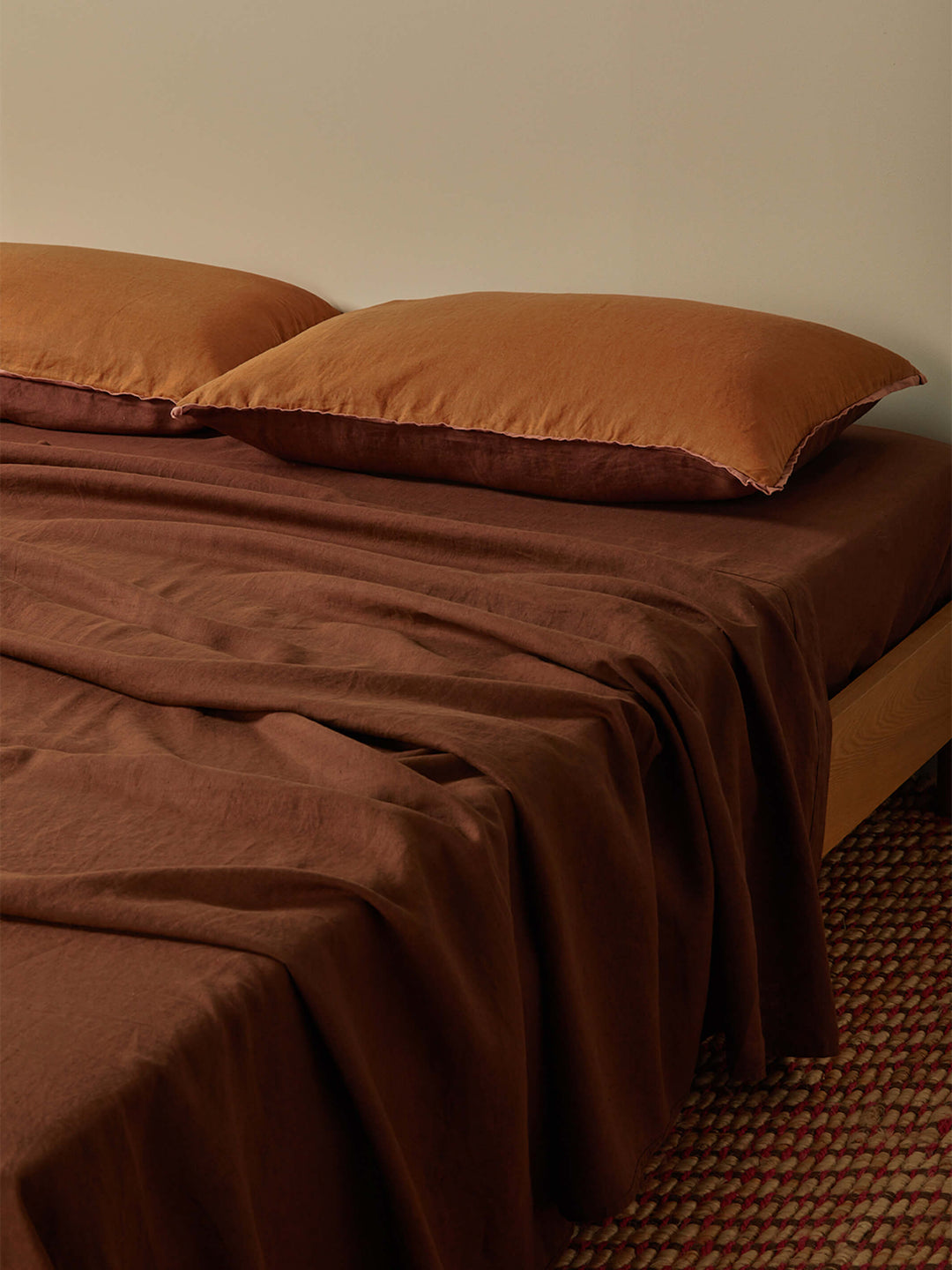 Cocoa Linen Fitted Sheet