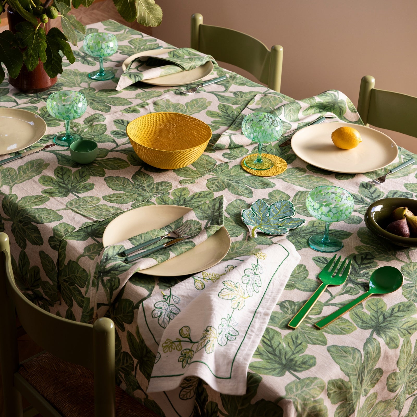 Dining Room | Tablecloths, Napkins & Tabletop Decor | Bonnie and Neil
