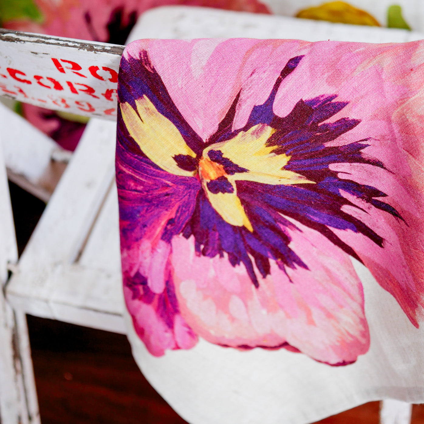 Pansy Flowers Pinks Napkins (set of 4) | Linen Napkins