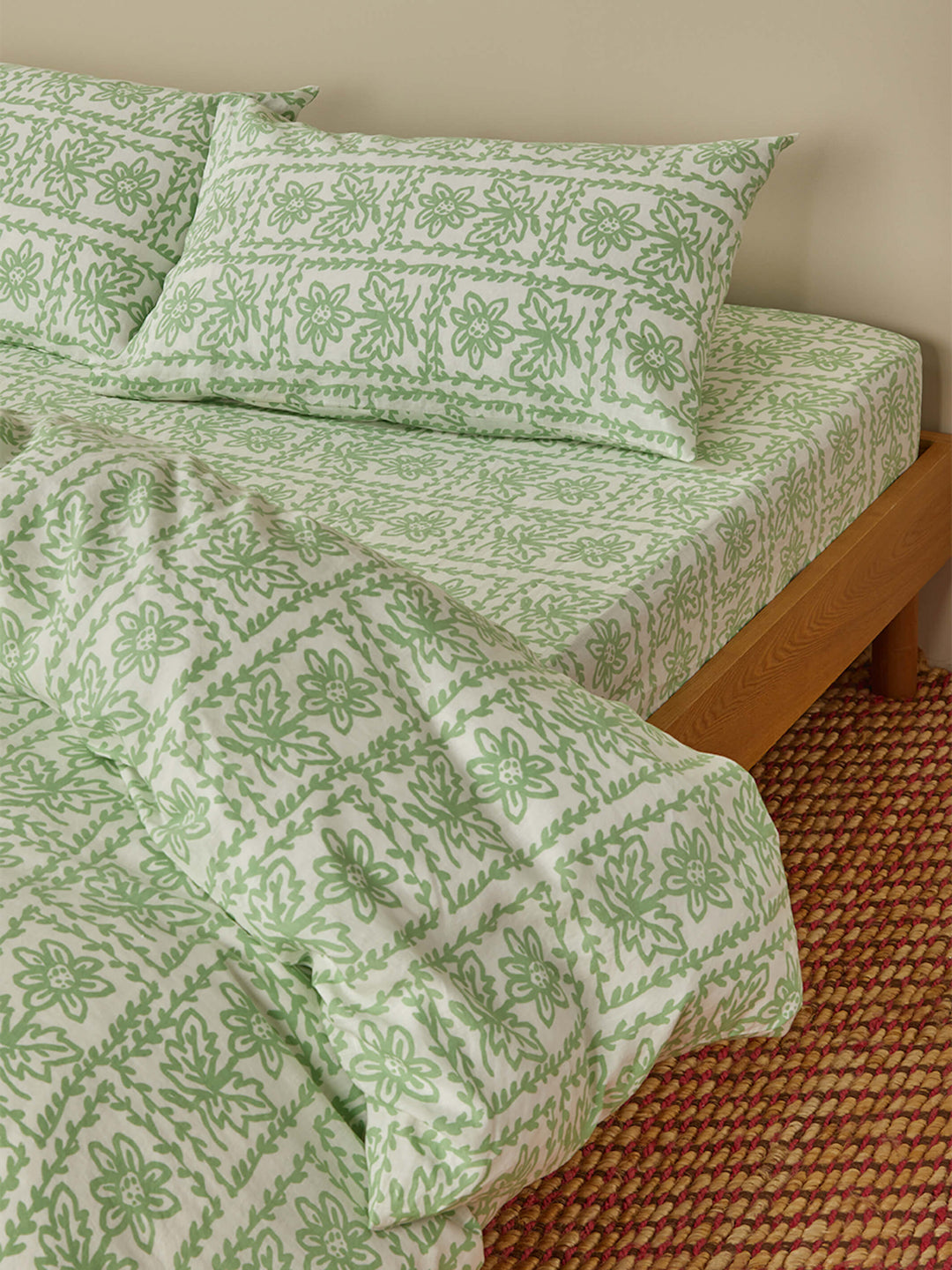 Daisy Sage Linen Standard Pillowcases