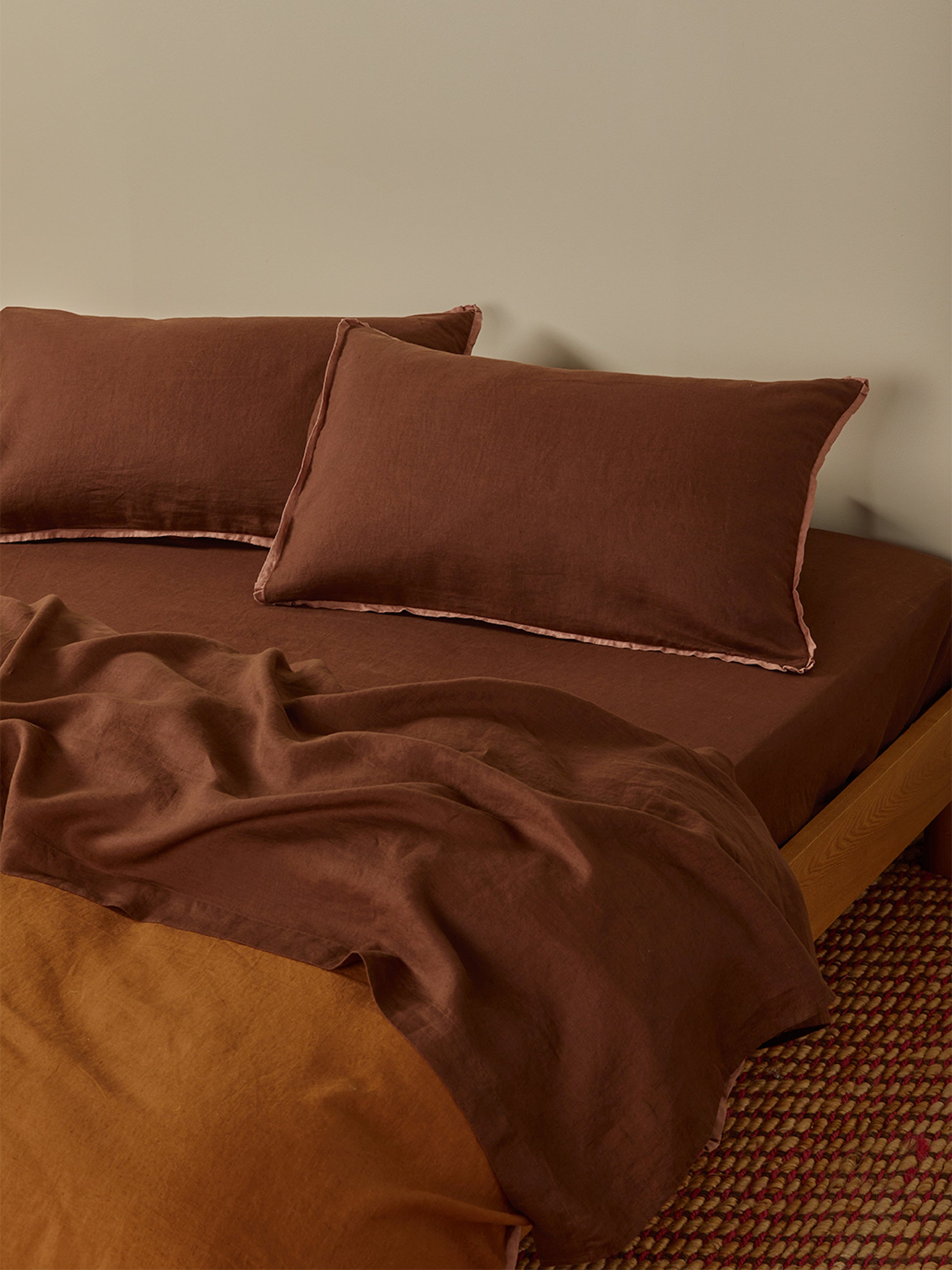 Cocoa & Tan Linen Standard Pillowcases