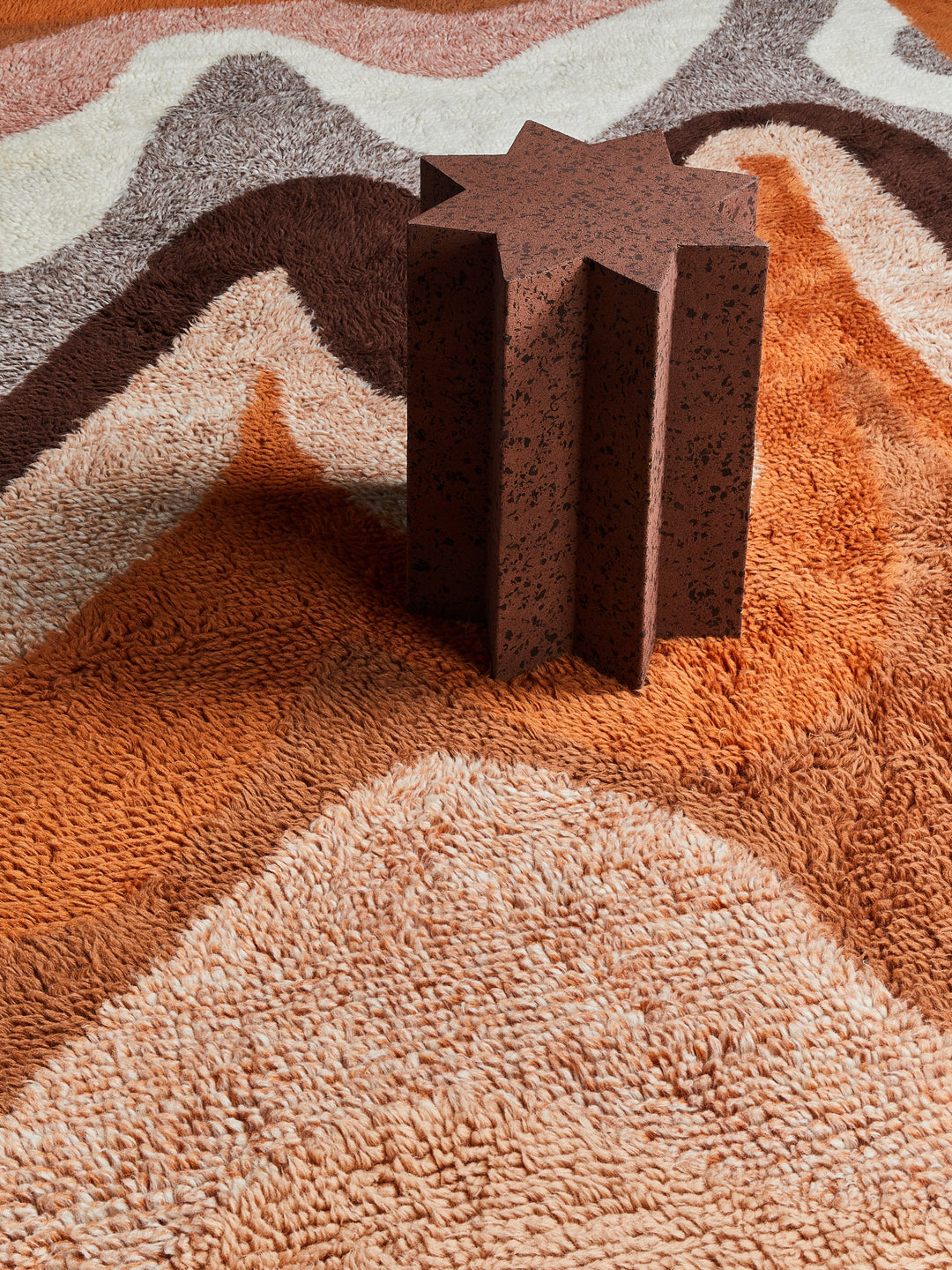 Cork Star Side Table Chocolate - Almost Perfect