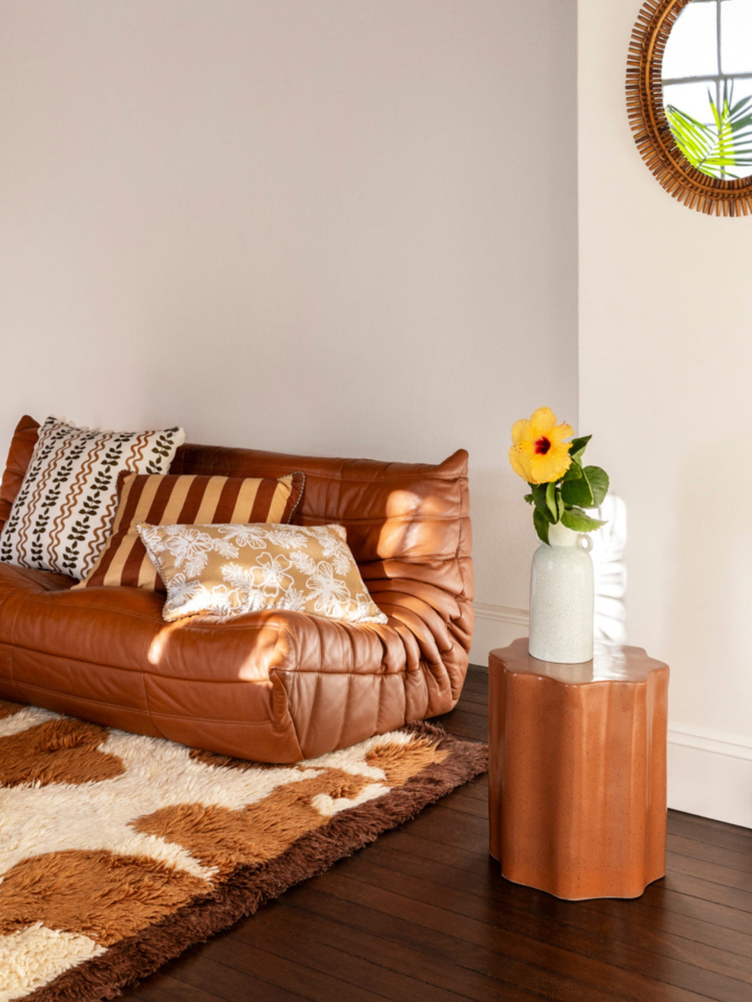 Wave Side Table Speckle Chocolate - Almost Perfect