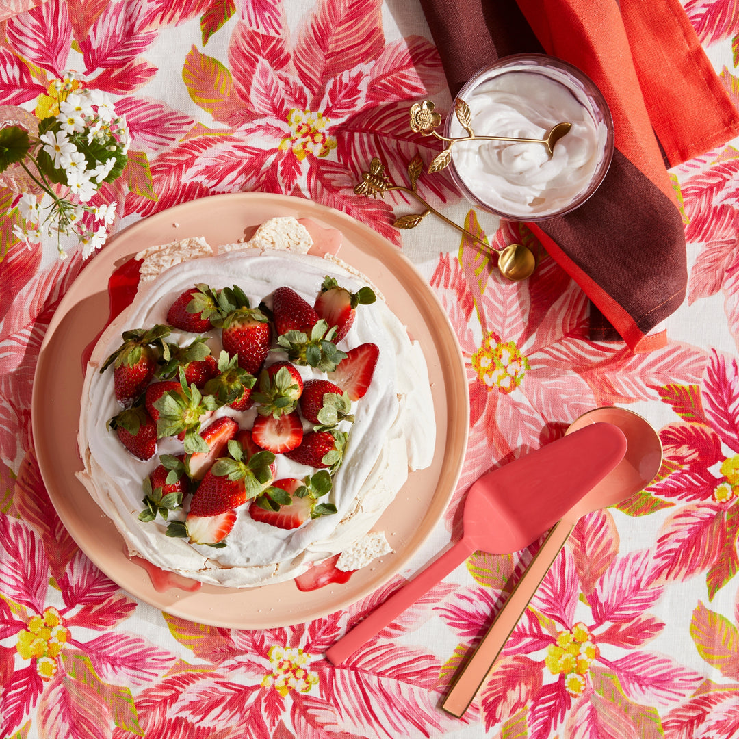 Poinsettia Red Round Tablecloth