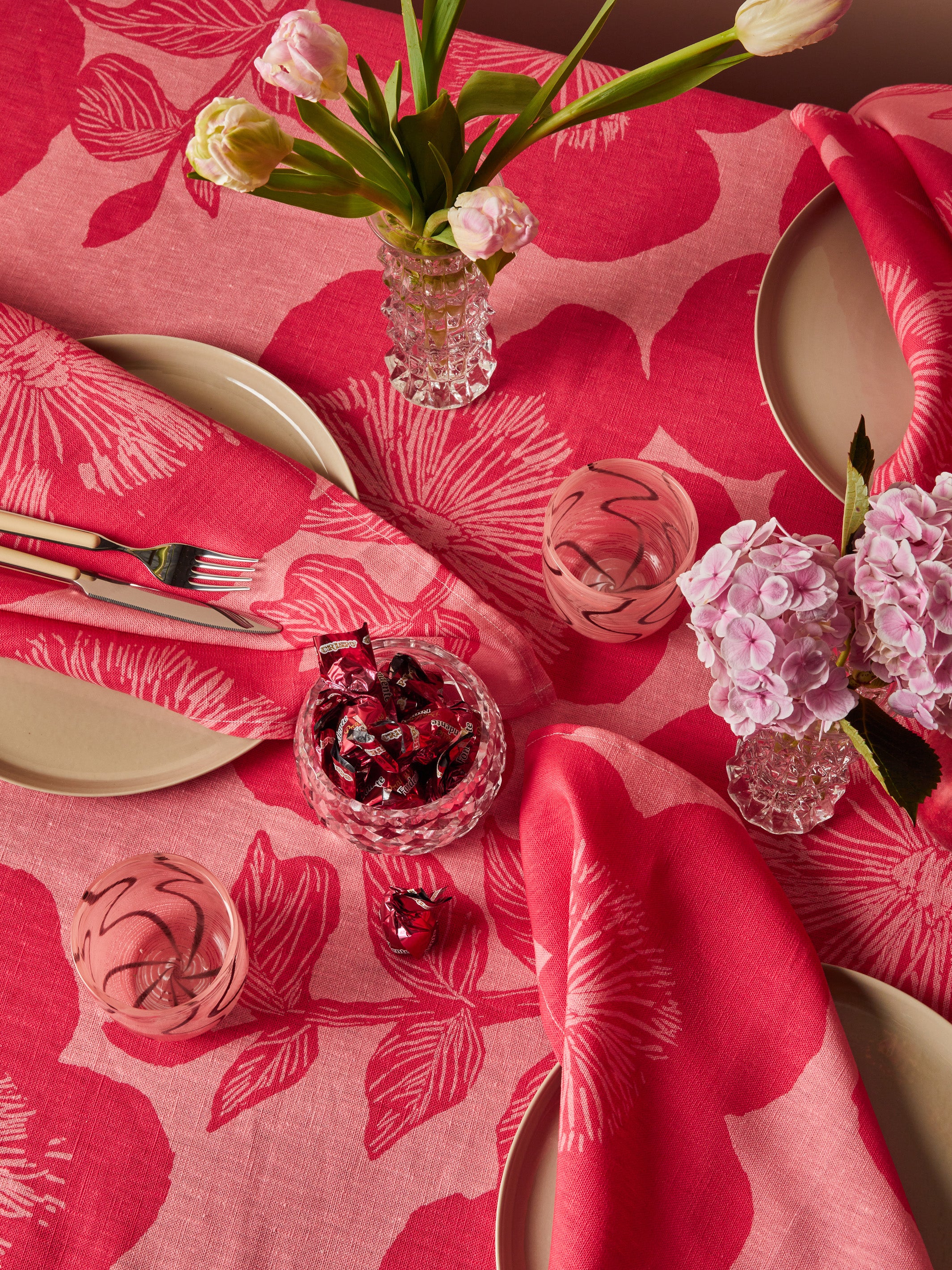 Jardin Pink Linen Tablecloth - Almost Perfect