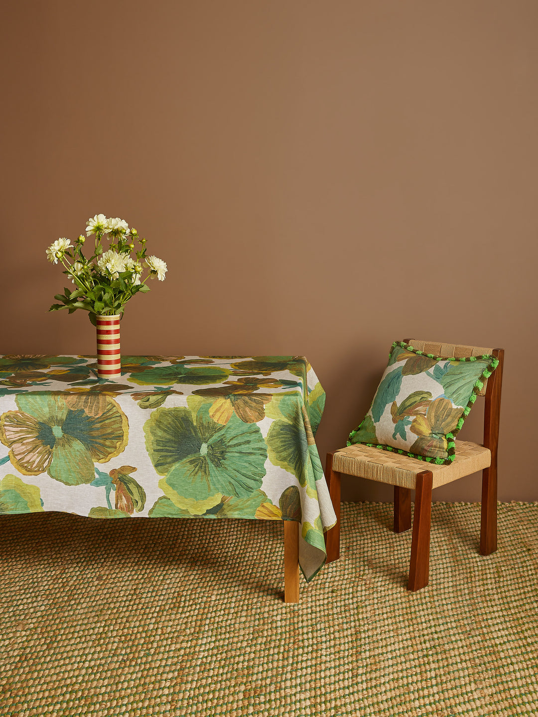 Wild Pansy Verde Linen Tablecloth