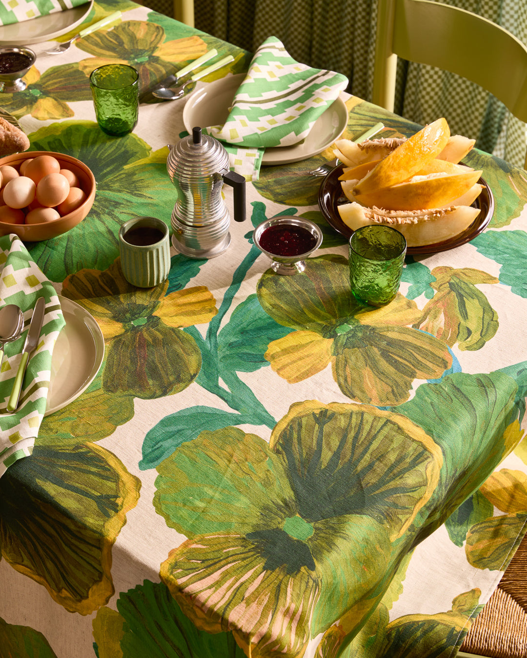 Wild Pansy Verde Linen Tablecloth