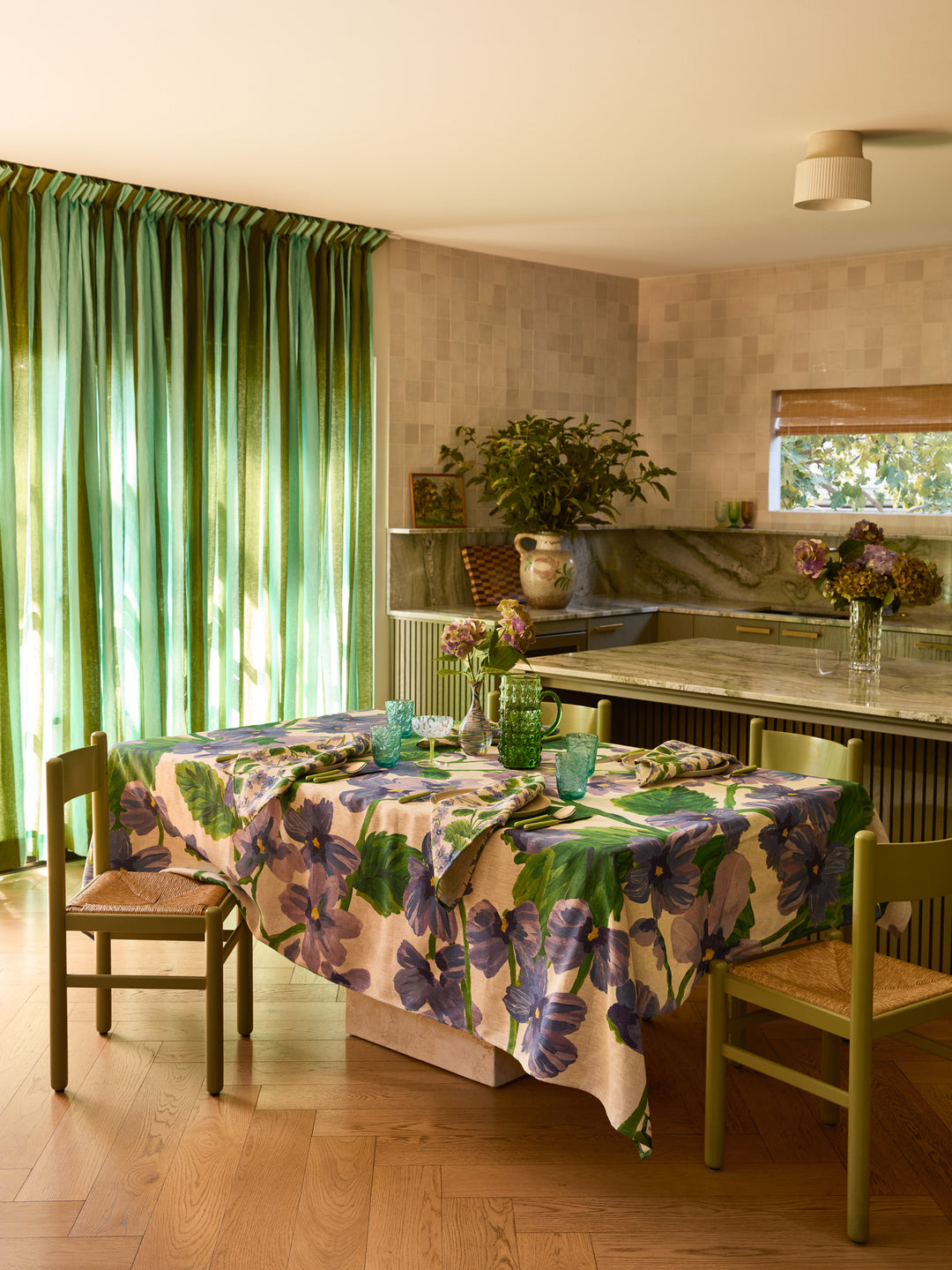 Lilas Blue Linen Tablecloth