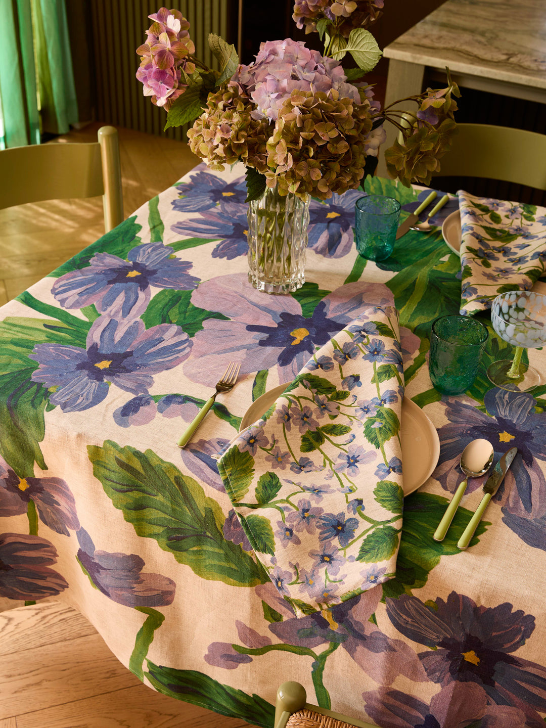 Lilas Blue Linen Tablecloth