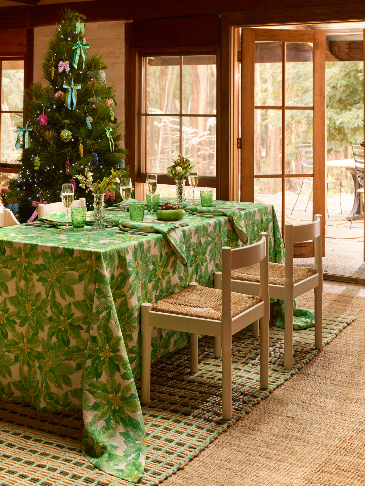 Poinsettia Green Linen Tablecloth