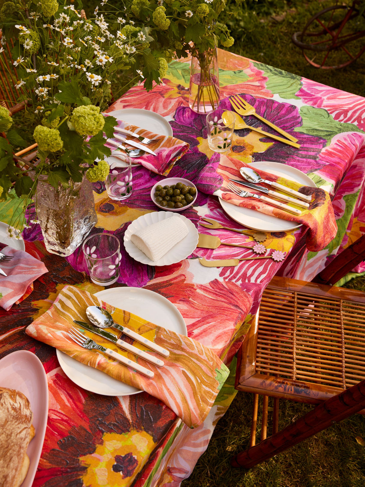 Jardin Multi Linen Tablecloth