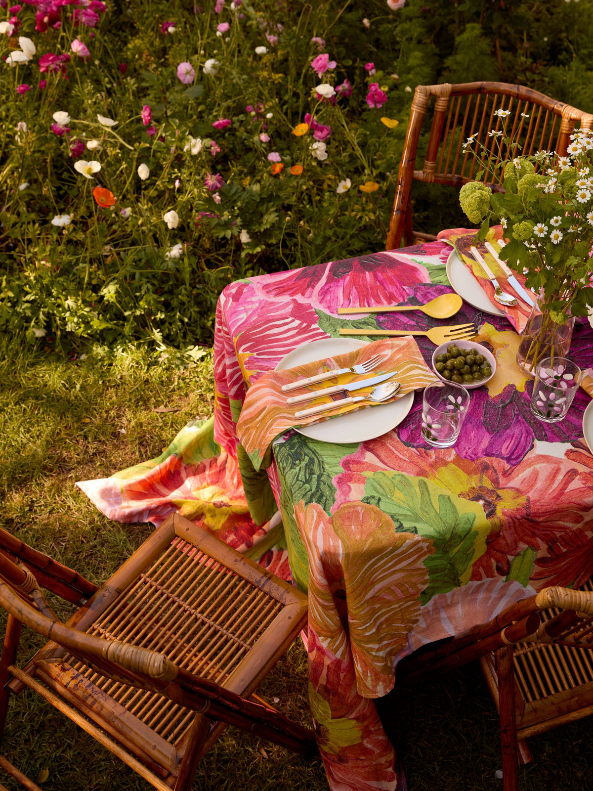 Jardin Multi Linen Tablecloth